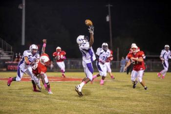 Jermarcus Jones nearly intercepts a pass play. Ville Platte’s defense put up one of the best performances of the year. 